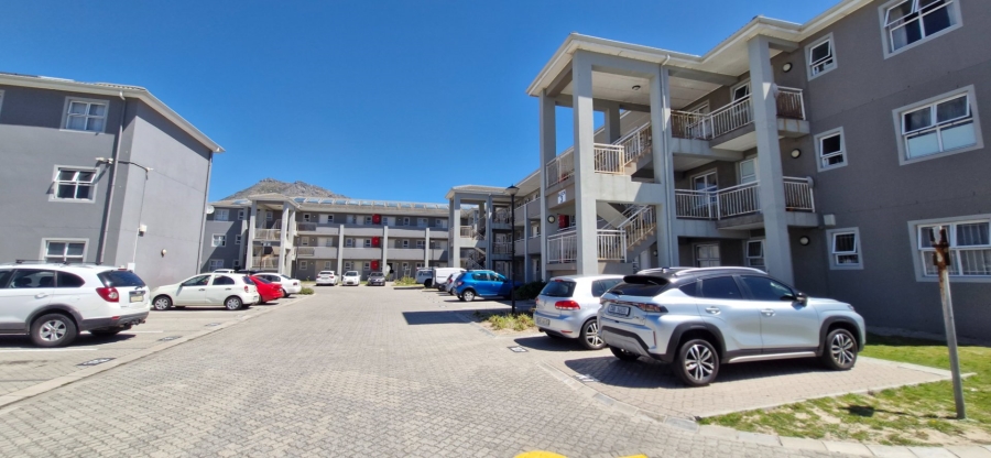 2 Bedroom Property for Sale in Costa Da Gama Western Cape